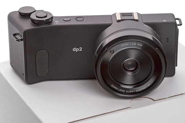 Fotoaparát Sigma Dp2 Quattro na bílém pozadí — Stock fotografie