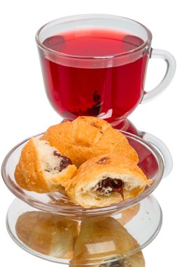 Ebegümeci çayı ve kruvasan