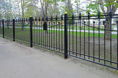 metal çit