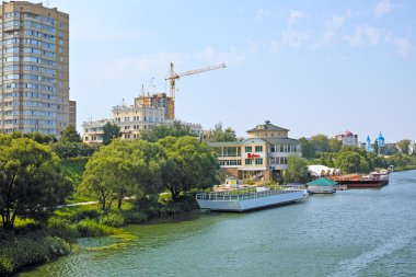 Dolgu üzerine Restoran
