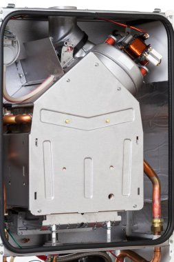 Kapalı bir yanma odası ile gaz kazanı