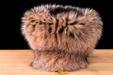 Kürk şapka kadınlar