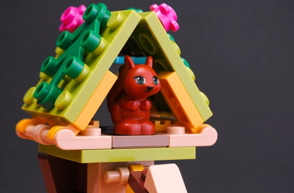 Lego Friends Ardilla en su casa — Foto de Stock