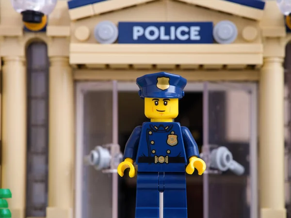 Tambov Federación Rusa Julio 2021 Lego Police Officer Standing Front — Foto de Stock