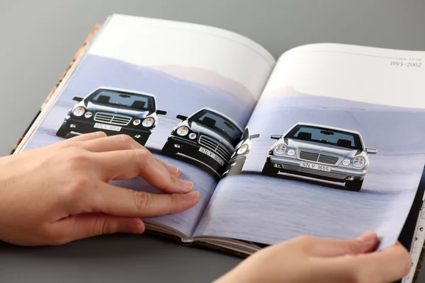 Catálogo Mercedes-Benz — Foto de Stock