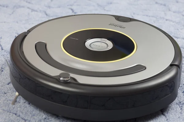 IRobot Roomba Robot de limpieza al vacío — Foto de Stock