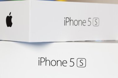 İphone 5'ler tarafından Apple ile iki kutu