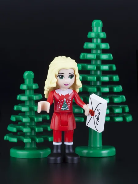 LEGO menina de Natal com carta ao Papai Noel . — Fotografia de Stock