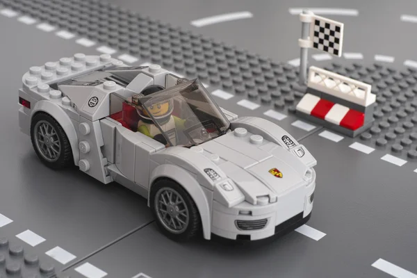 Porsche 918 Spyder od Lego rychlost šampionů — Stock fotografie