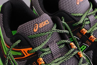 Asics snickers