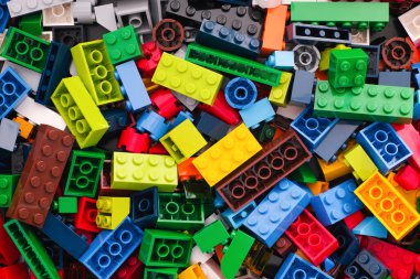 Lego blokları yığını