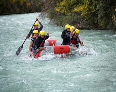 Rafting - ekip çalışması spor