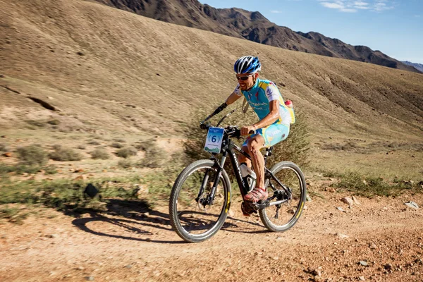 Adventure mountain bike cross-country marathon — Stock Photo, Image