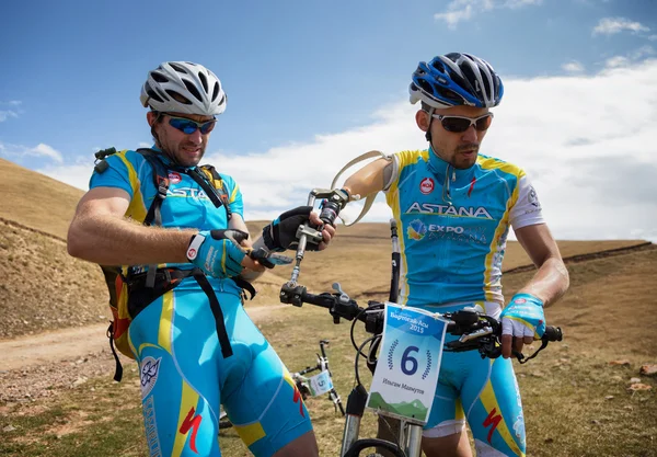 Avontuur berg fiets cross-country marathon Stockfoto