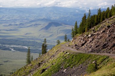 Bir dağ geçidi eski kırsal yol