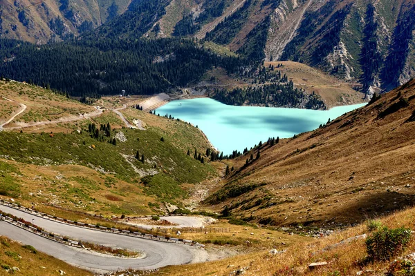 Великі озера Алмати intien Шань гори — стокове фото