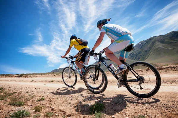 Avontuur berg fiets cross-country marathon — Stockfoto