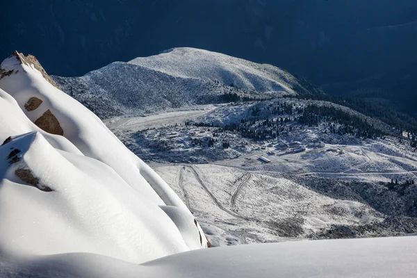 Observatorium in den Bergen — Stockfoto