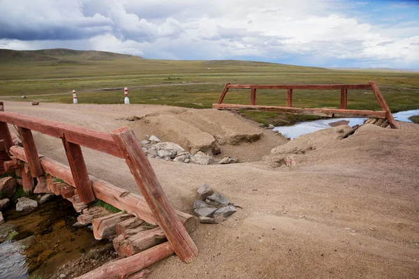 Broken bridge — Stock Photo, Image