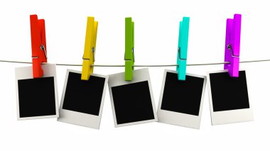 çok renkli clothespins ipte asılı retro fotoğraf çerçevesi