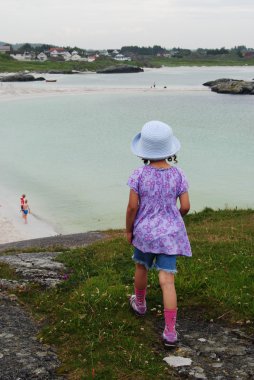 Kız plaj yukarıda