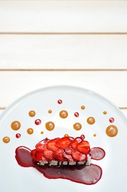 böğürtlenli ve çikolatalı kek