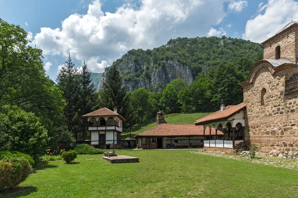 Vue principale du monastère de Poganovo de Saint Jean le Théologien — Photo