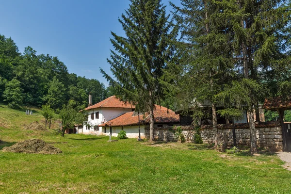 Зовнішній вигляд Poganovo монастир Святого Іоанна Богослова — стокове фото