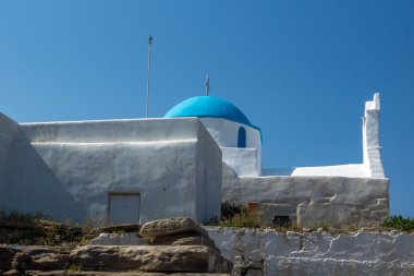 Parakia şehir, Paros Adası, Cyclades mavi çatılı şaşırtıcı beyaz chuch