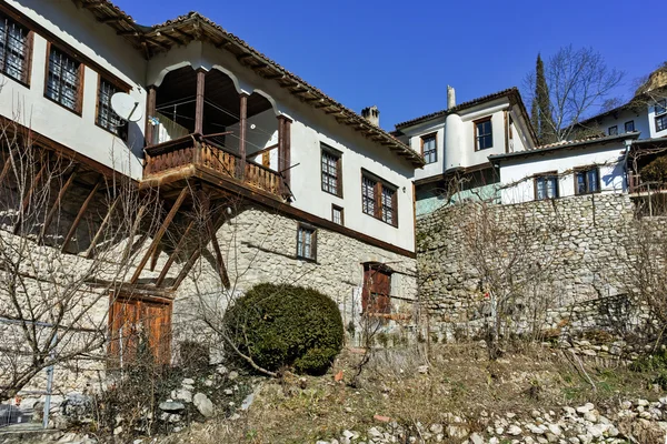 Traditionele natuurstenen huis uit de periode Revival in Melnik stad, Blagoevgrad regio — Stockfoto