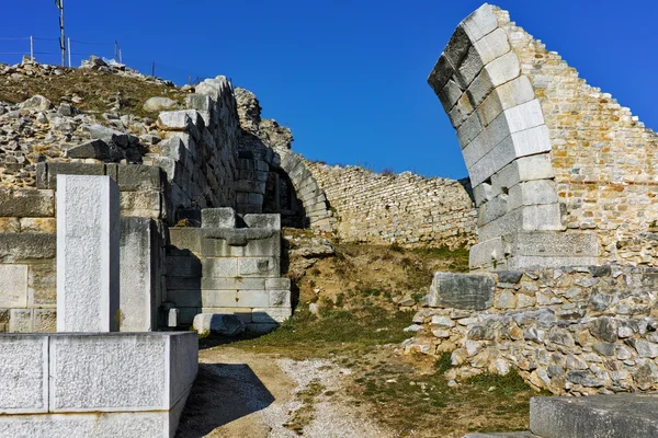 Entrada del anfiteatro antiguo en el área arqueológica de Filipos, Grecia — Foto de Stock