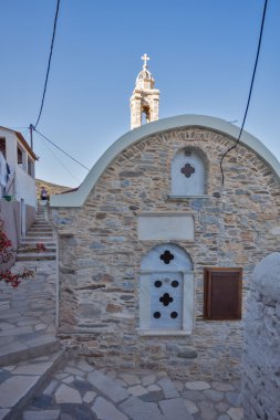 Küçük kilisede Ermopoli eski şehir: Syros, Yunanistan