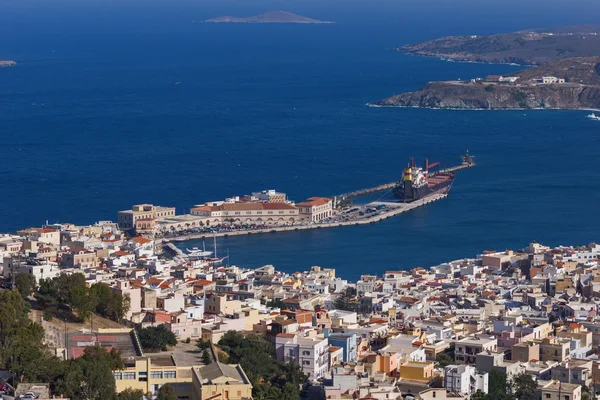 Pamoramic görünümü bağlantı noktasına Ermopoli şehir, Syros, Yunanistan