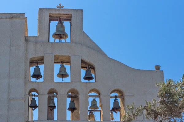 Campanario del Monasterio Profeta Elías, isla de Santorini, Grecia — Foto de Stock