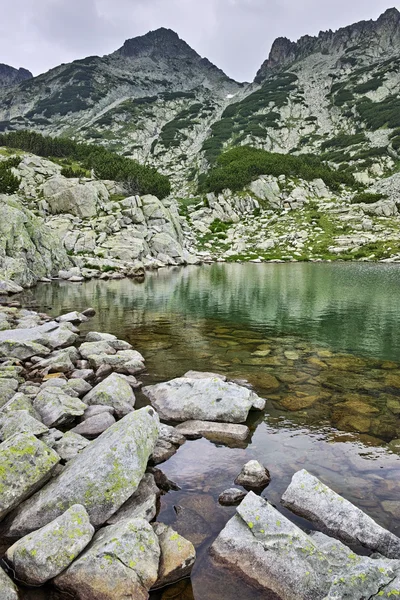 Úžasné Panorama Samodivski jezera, pohoří Pirin — Stock fotografie