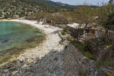 Panoramik Köyü ve Plajı Aliki, Thassos Island, Yunanistan  