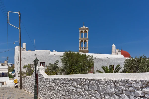 Panagia Tourliani kloster i staden av Ano Mera, ön Mykonos, Grekland — Stockfoto