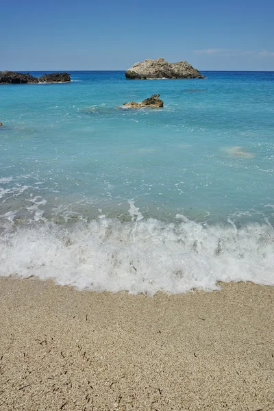 Blue waters of Katisma Beach, Lefkada, Greece — Zdjęcie stockowe