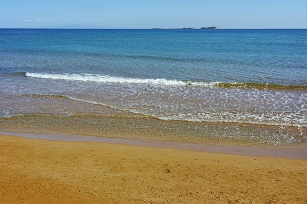 Panorama de Xi Beach, praia com areia vermelha em Kefalonia, Grécia — Fotografia de Stock