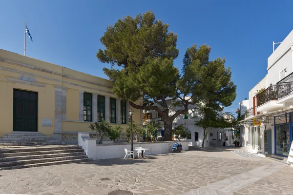 Rua na cidade de Parakia, ilha de Paros, Grécia — Fotografia de Stock