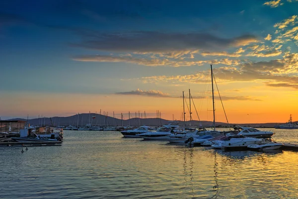 Panorama du coucher du soleil sur le port de Sozopol, Bulgarie — Photo