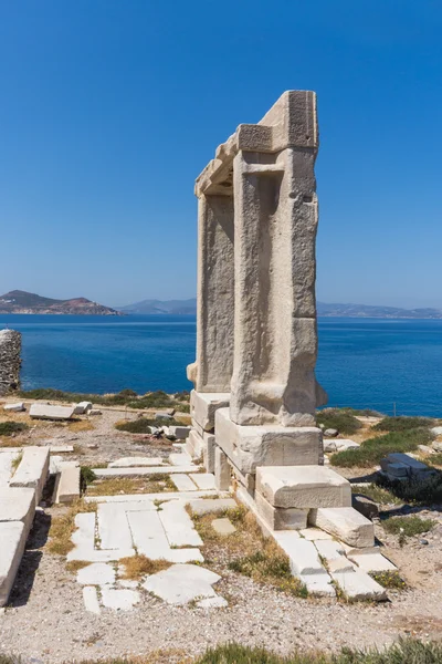 Zblízka pohled Portara, Apollo Temple vchod, ostrov Naxos, Řecko — Stock fotografie