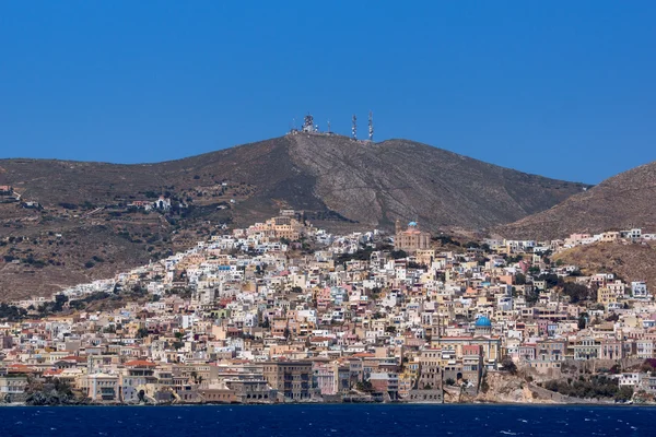 Vue panoramique imprenable sur la ville d'Ermopoli, Syros, Îles Cyclades, Grèce — Photo