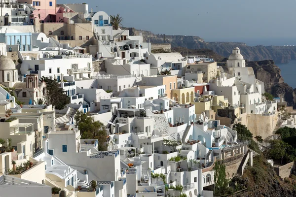 Vista panorámica de la ciudad de Fira, isla de Santorini, Thira, Grecia — Foto de Stock