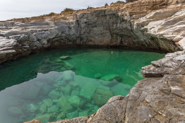 Panoramik Giola doğal havuzuna Thassos Island, Yunanistan 