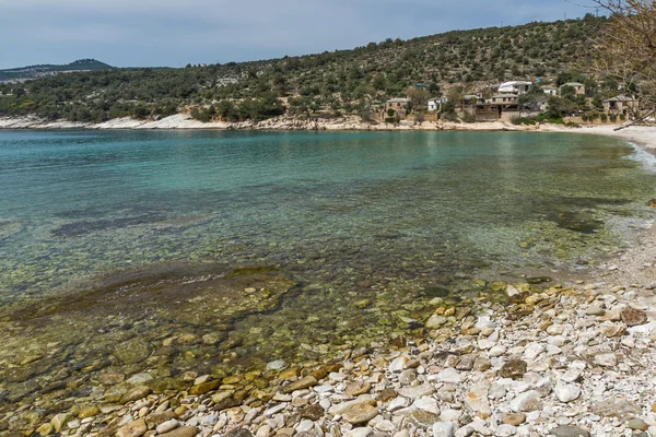 Fantastische Panorama op het dorp en strand van Aliki, Thassos island, Griekenland — Stockfoto