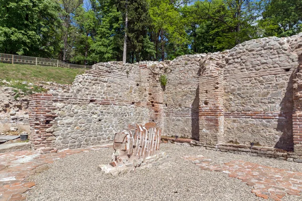 Restos dos antigos Banhos Térmicos de Diocletianópolis, cidade de Hisarya, Bulgária — Fotografia de Stock