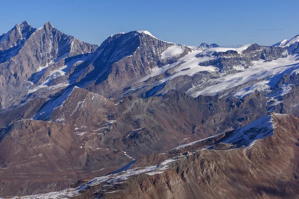 Πανοραμική θέα προς Ελβετικές Άλπεις από παράδεισος του matterhorn παγετώνα να Άλπεις — Φωτογραφία Αρχείου
