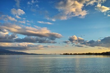 Nafpactos, Patra Rio ve Antirrio görünümünden arasında kablo köprü üzerinden günbatımı