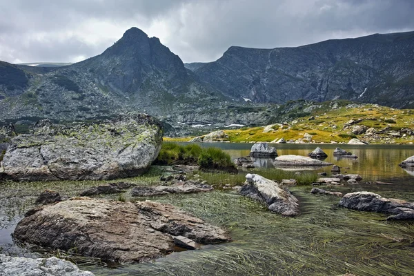 Paysage du Trèfle, Montagne de Rila, Les Sept Lacs de Rila — Photo